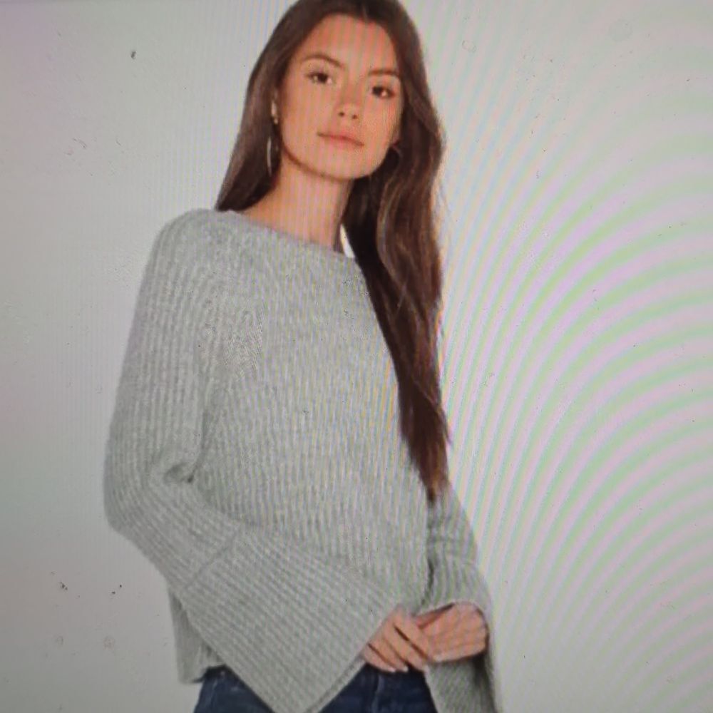 Anthropologie‎ John + Jenn Marlee Flare Bell Sleeve Crop Knit Sweater Sea Mist